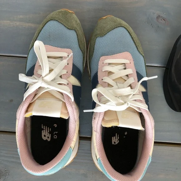 New Balance 237 Women’s Pastel Blue Pink Olive Retro Runner Sneakers - Picture 9 of 10